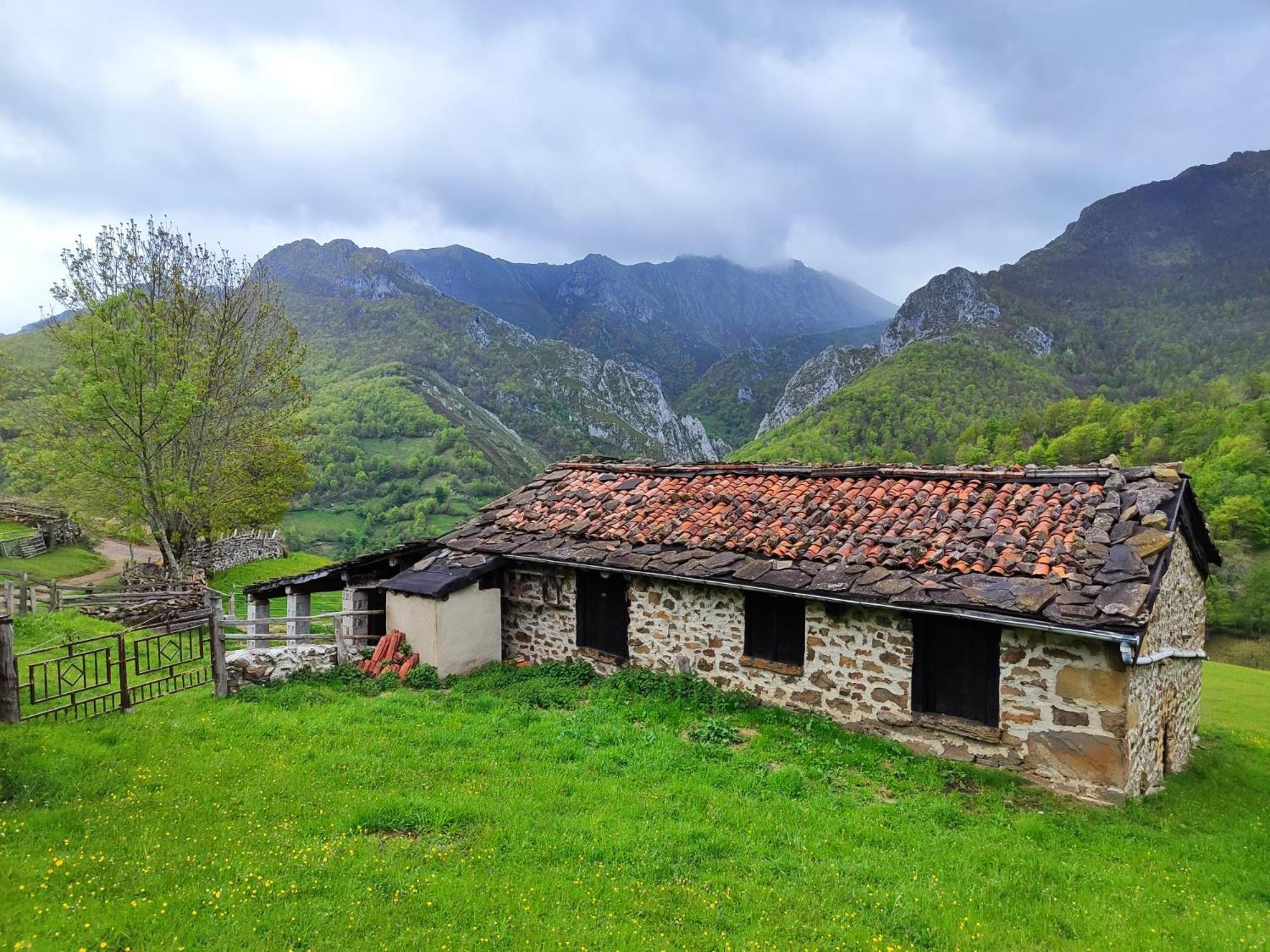El Corral De Baxo Villa Felechosa Buitenkant foto